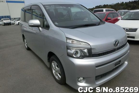2011 Toyota / Voxy Stock No. 85269